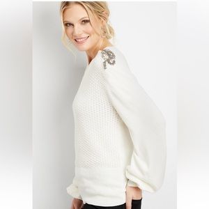 embroidered shoulder pullover sweater sz L